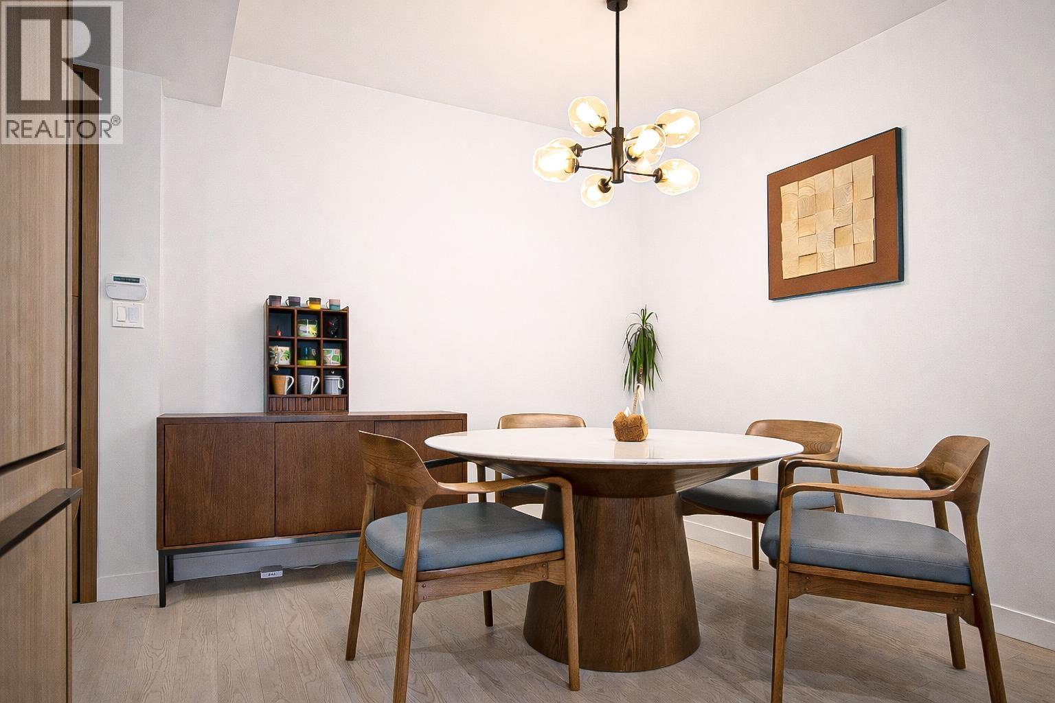 #303-6833 PEARSON Way, Richmond