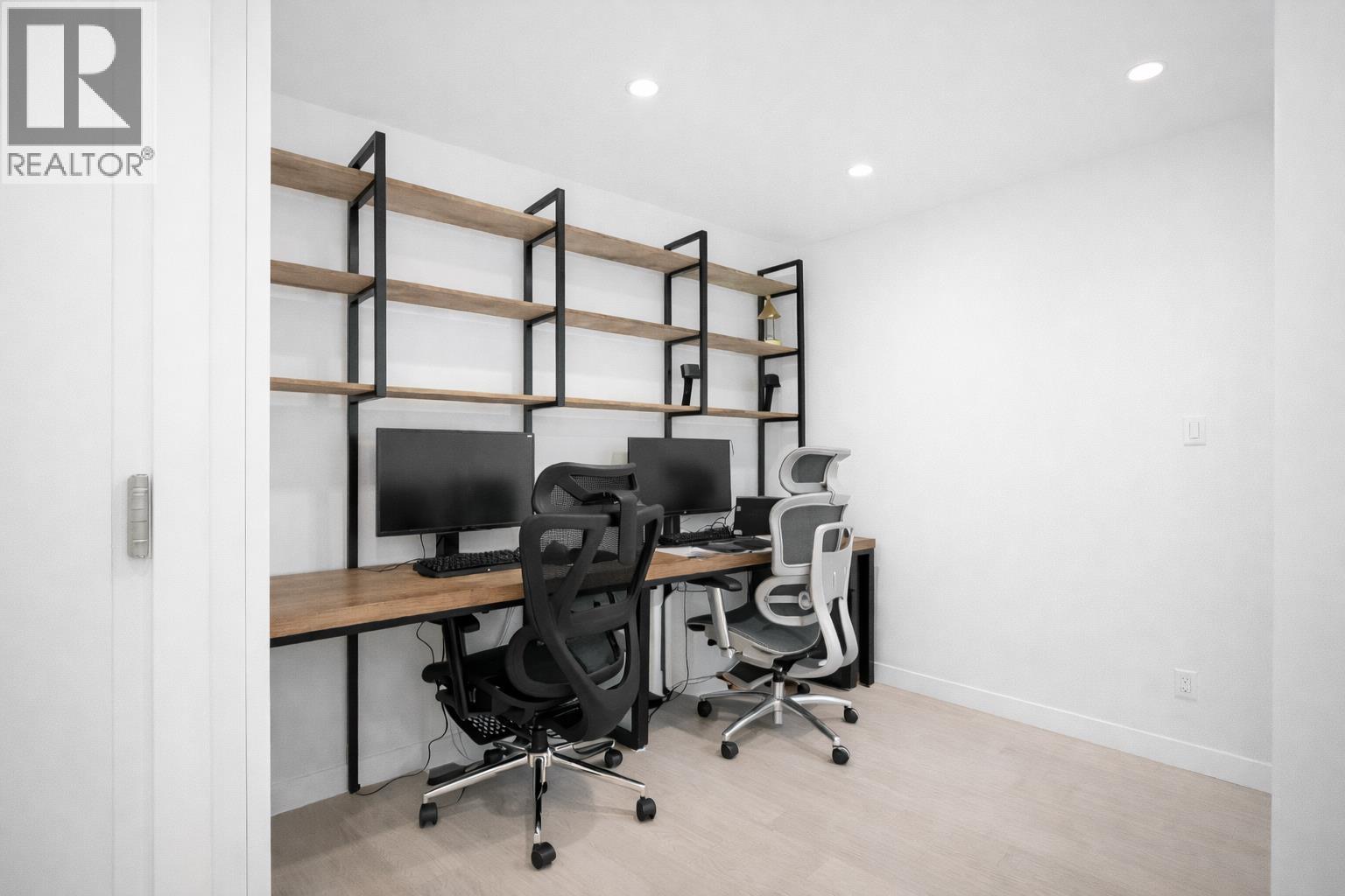 #303-6833 PEARSON Way, Richmond