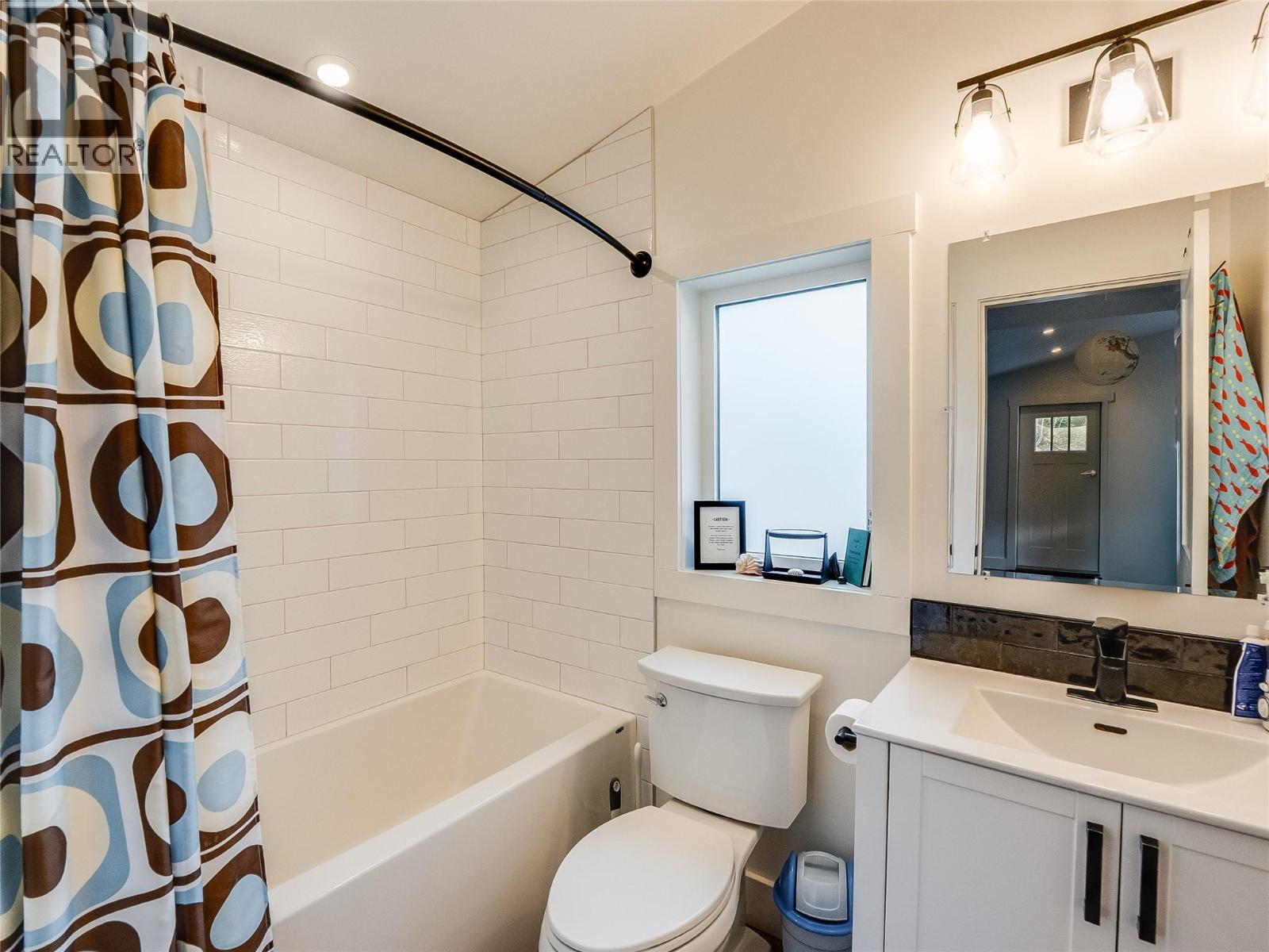 5758 Rocky Road, Nelson