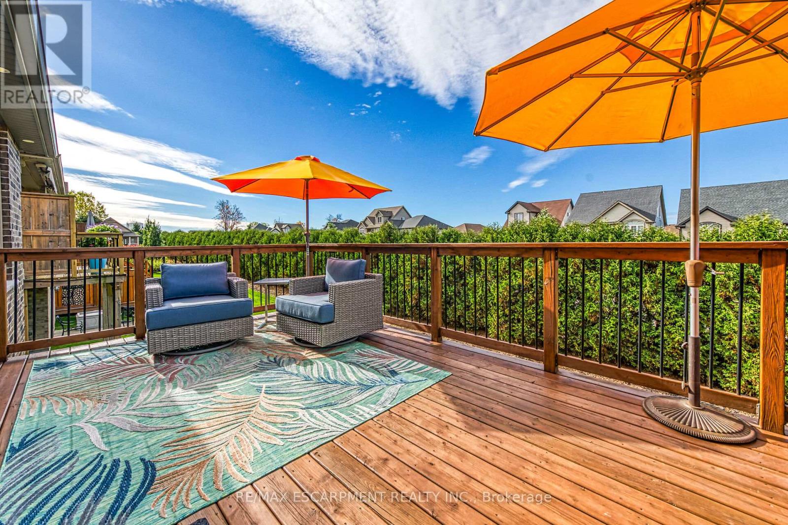 24 CHESTNUT DRIVE - 43