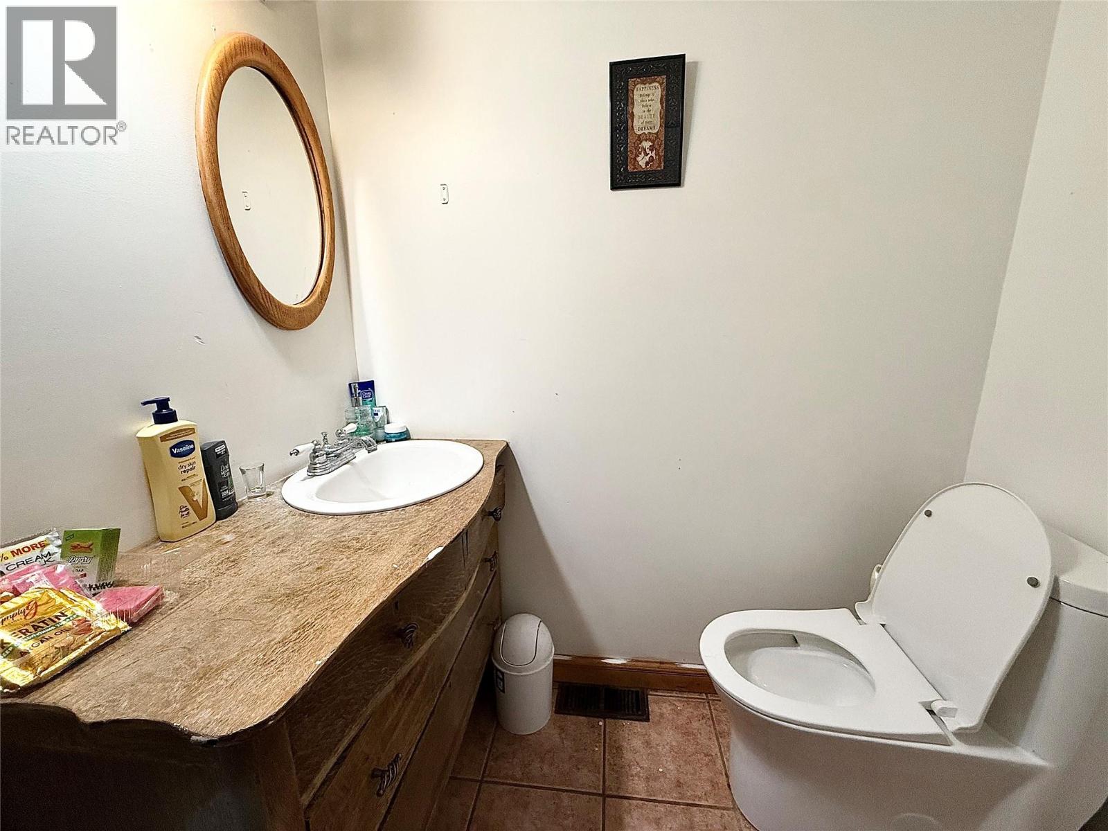 1325 Quilchena Avenue, Merritt