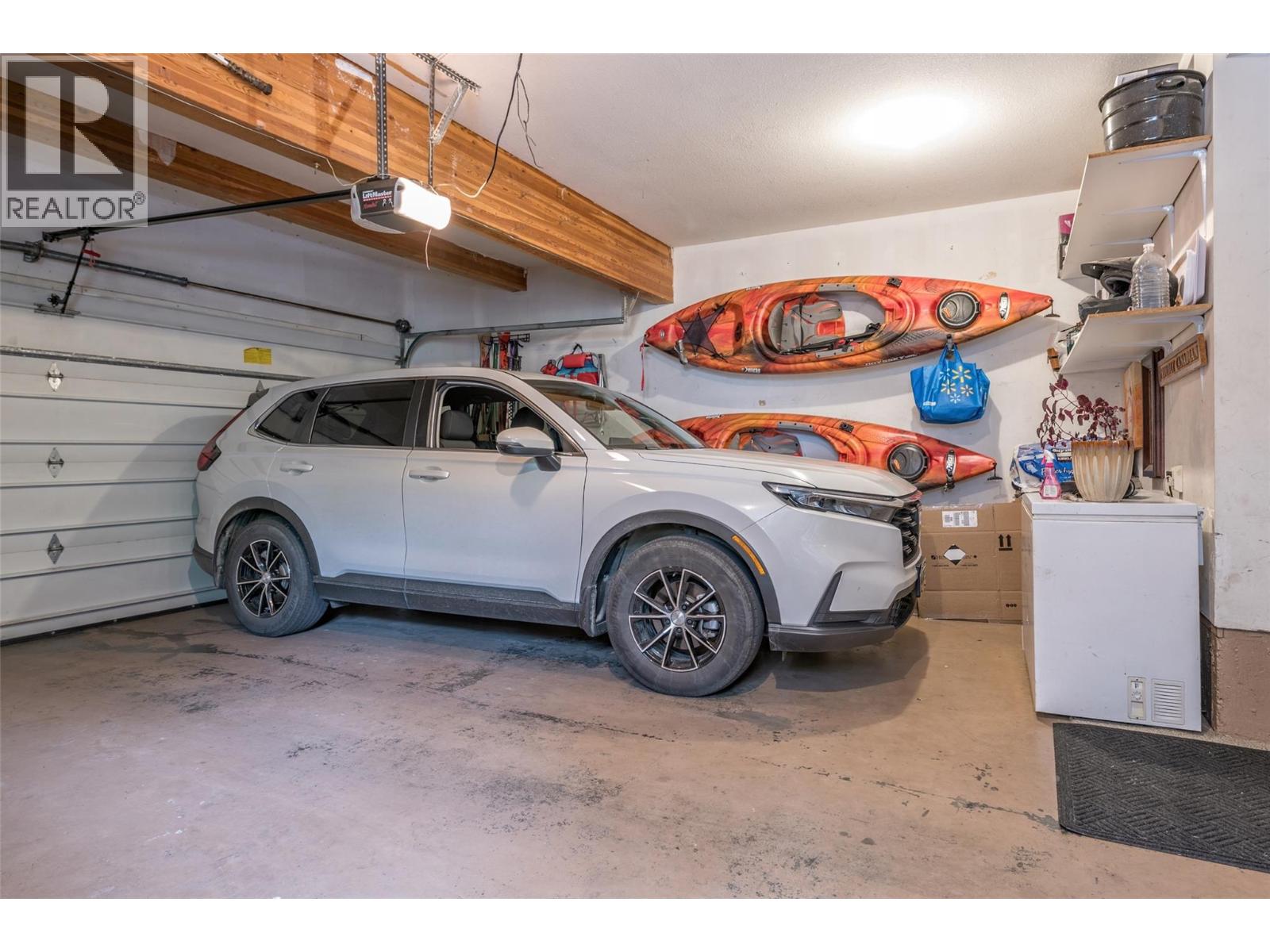 7095 Amber Drive, Vernon