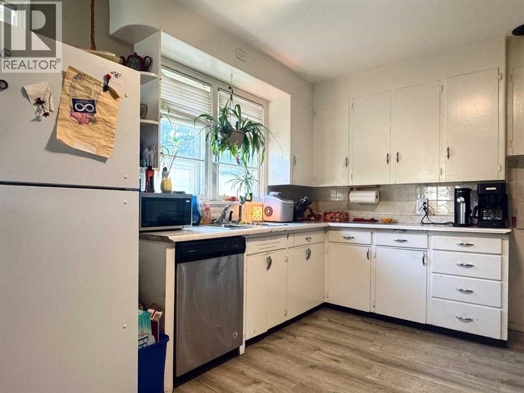 Single Family House Bungalow for Sale in   Street S Glendale Lethbridge 