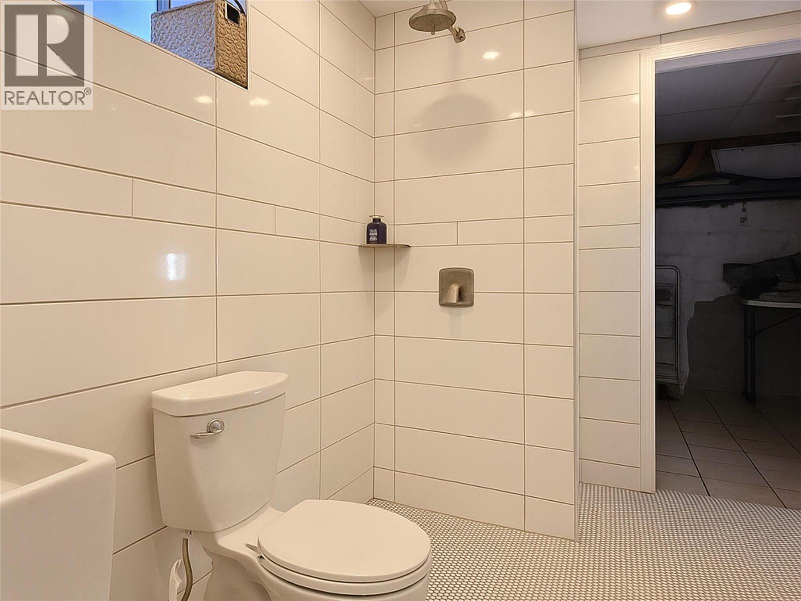 2438 LOON LAKE ROAD - 20