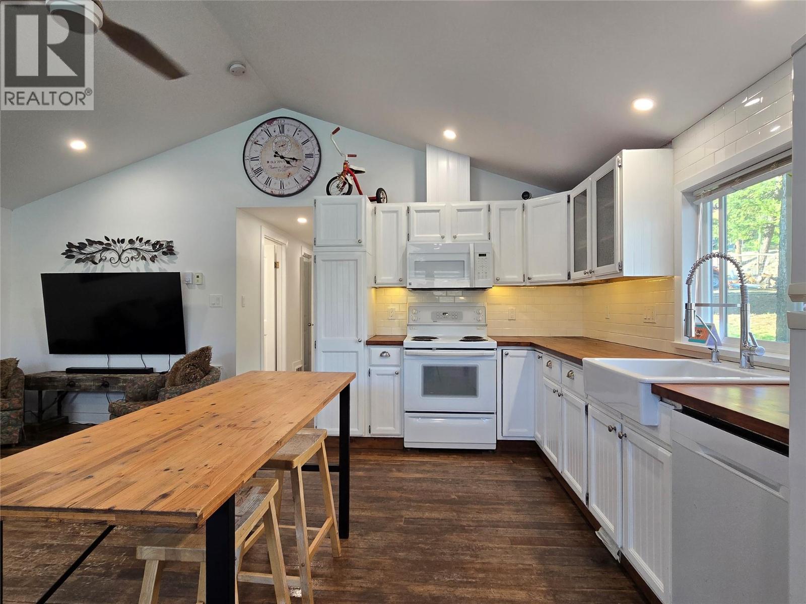 2438 Loon Lake Road - 12