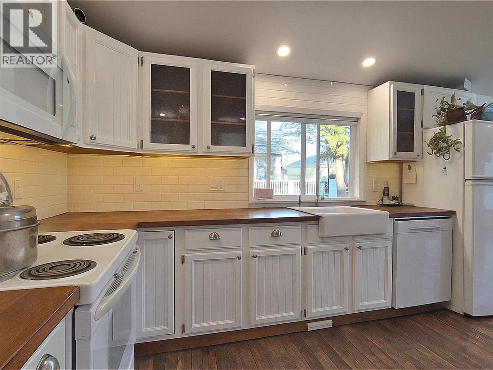 2438 Loon Lake Road - 11
