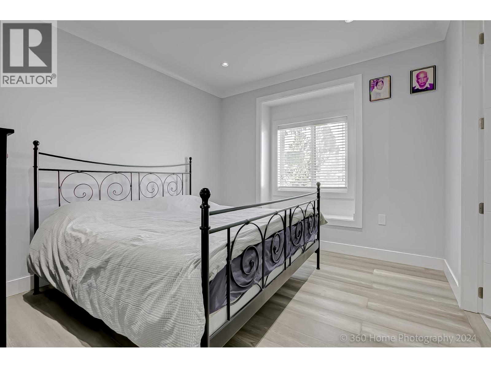 10780 RIVER Drive, Richmond