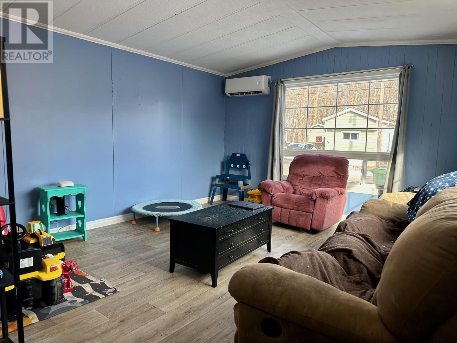 59 Linkletter Estates