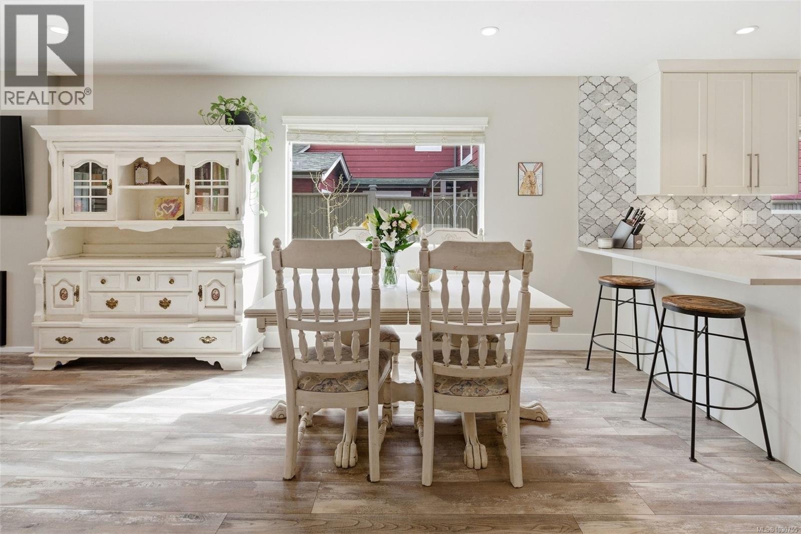 Single Family House Other for Sale in  Miller Ave Saanich 