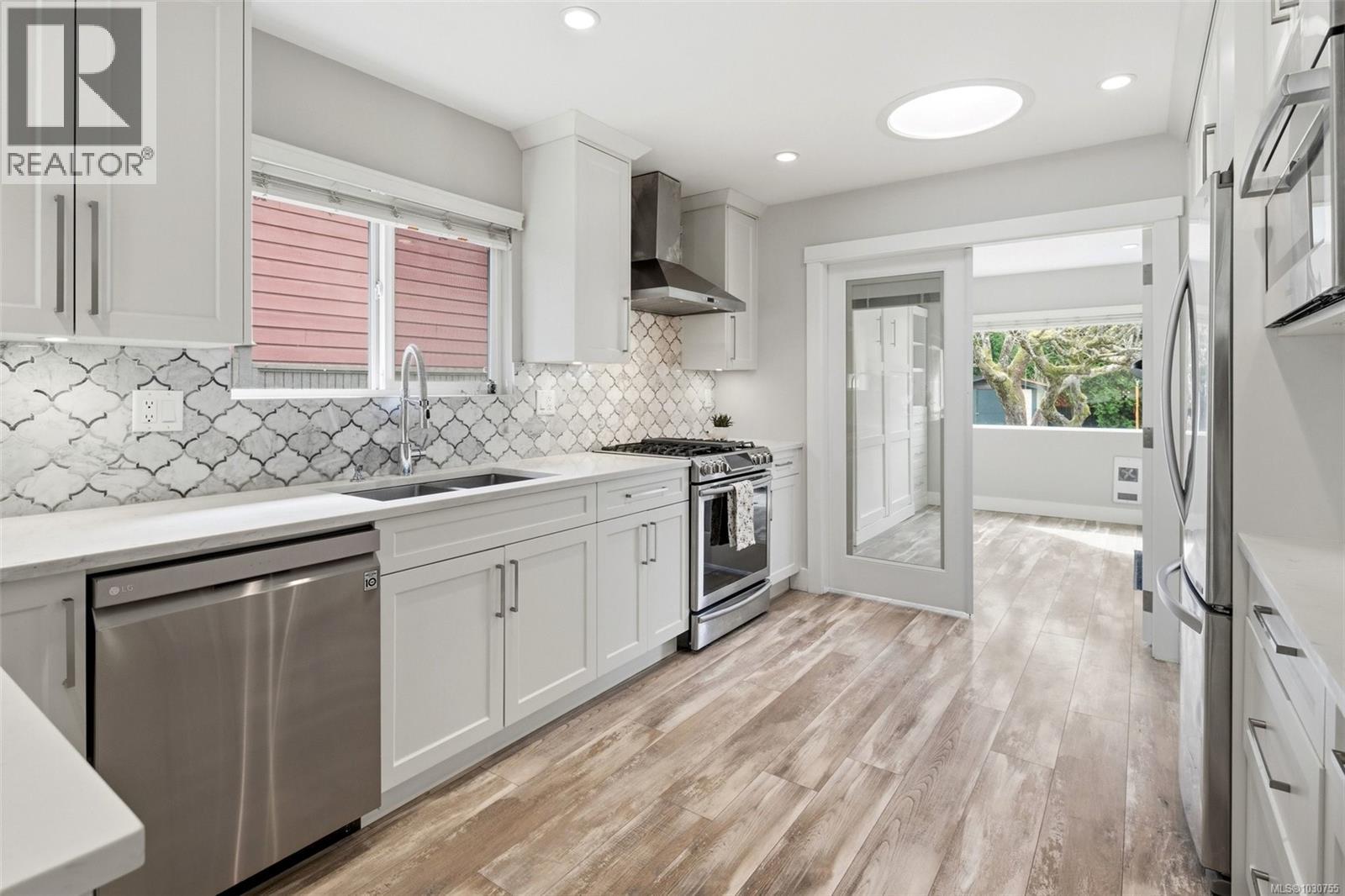 Single Family House Other for Sale in  Miller Ave Saanich 