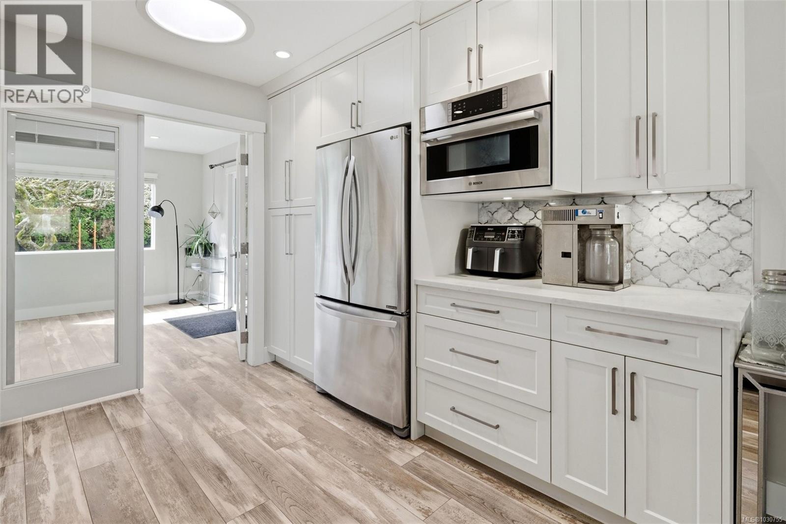 Single Family House Other for Sale in  Miller Ave Saanich 