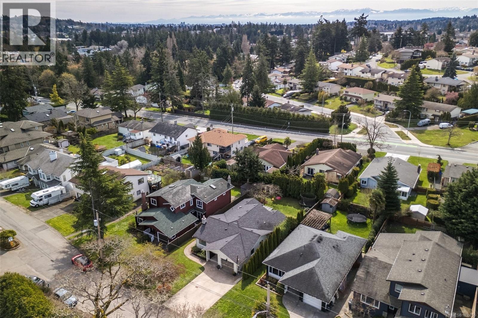 Single Family House Other for Sale in  Miller Ave Saanich 