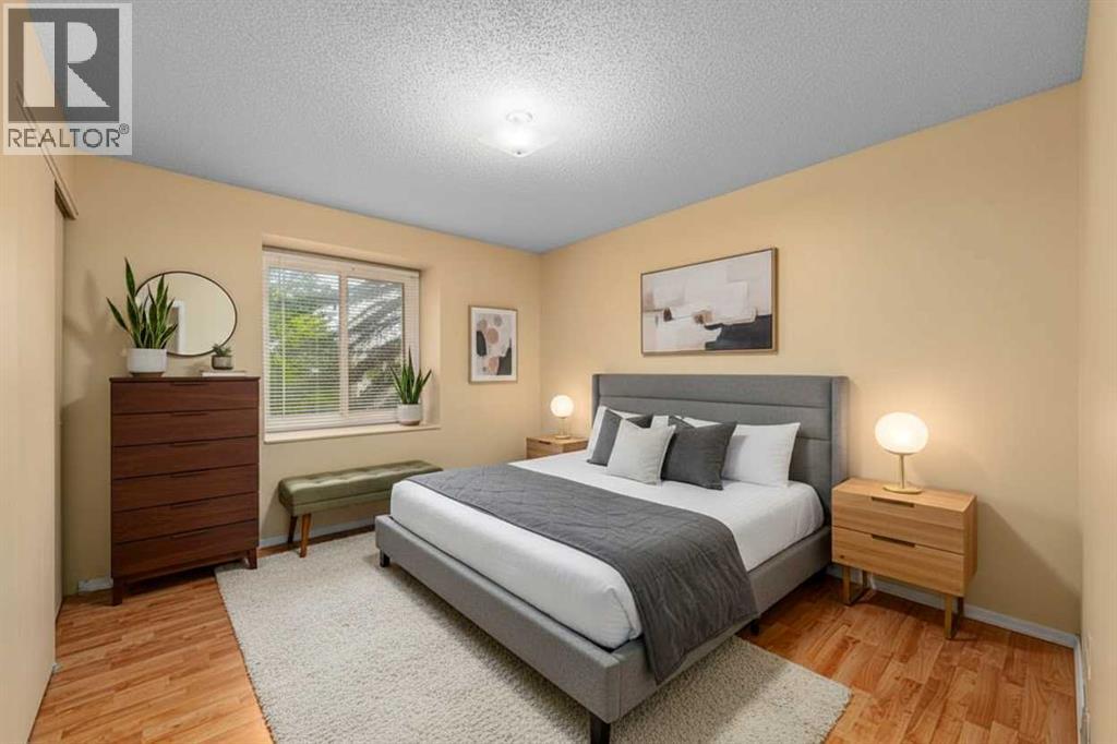 Single Family House for Sale in    Avenue SW Glamorgan Calgary 