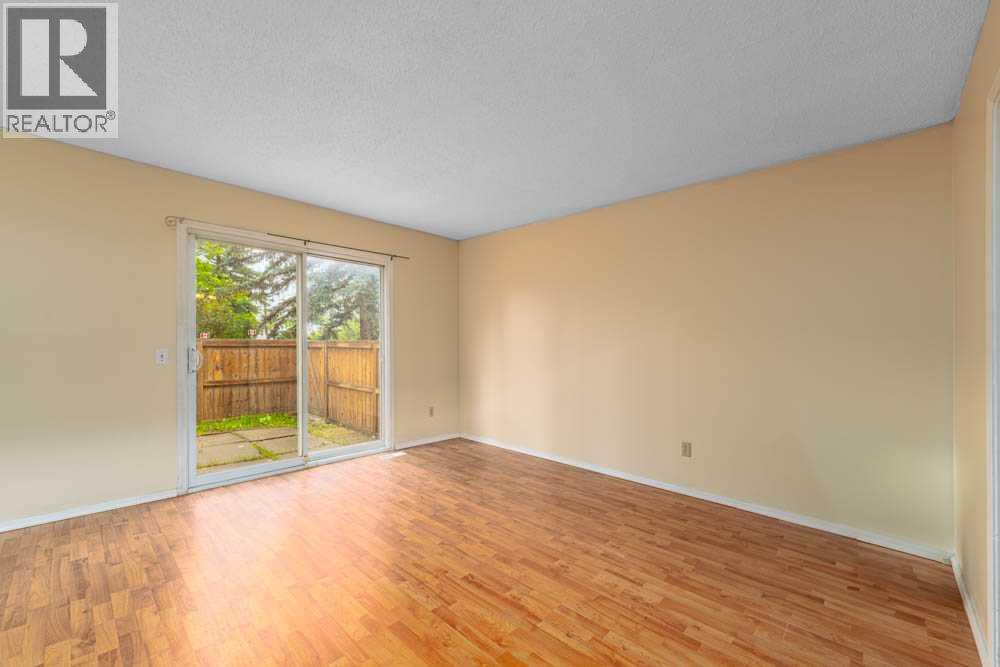 Single Family House for Sale in    Avenue SW Glamorgan Calgary 