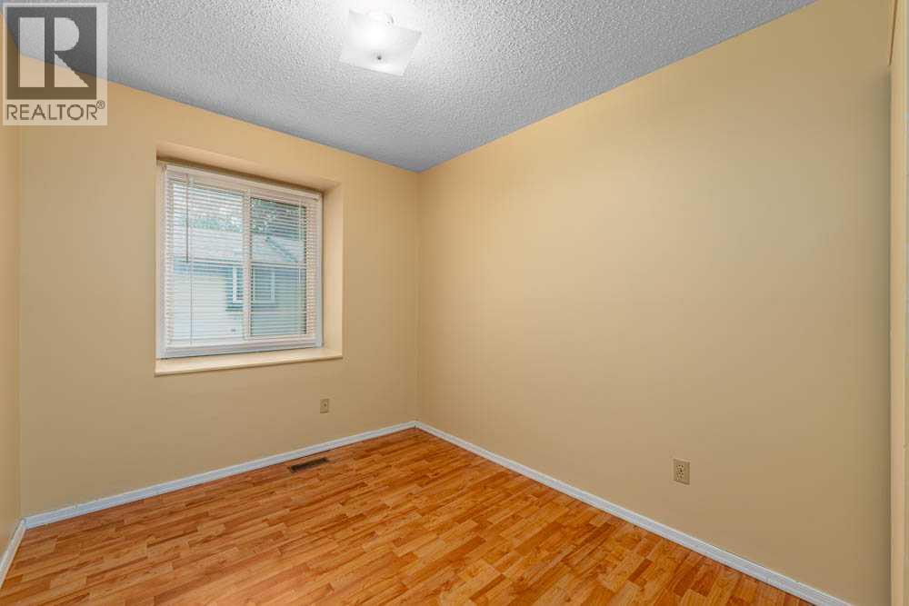 Single Family House for Sale in    Avenue SW Glamorgan Calgary 