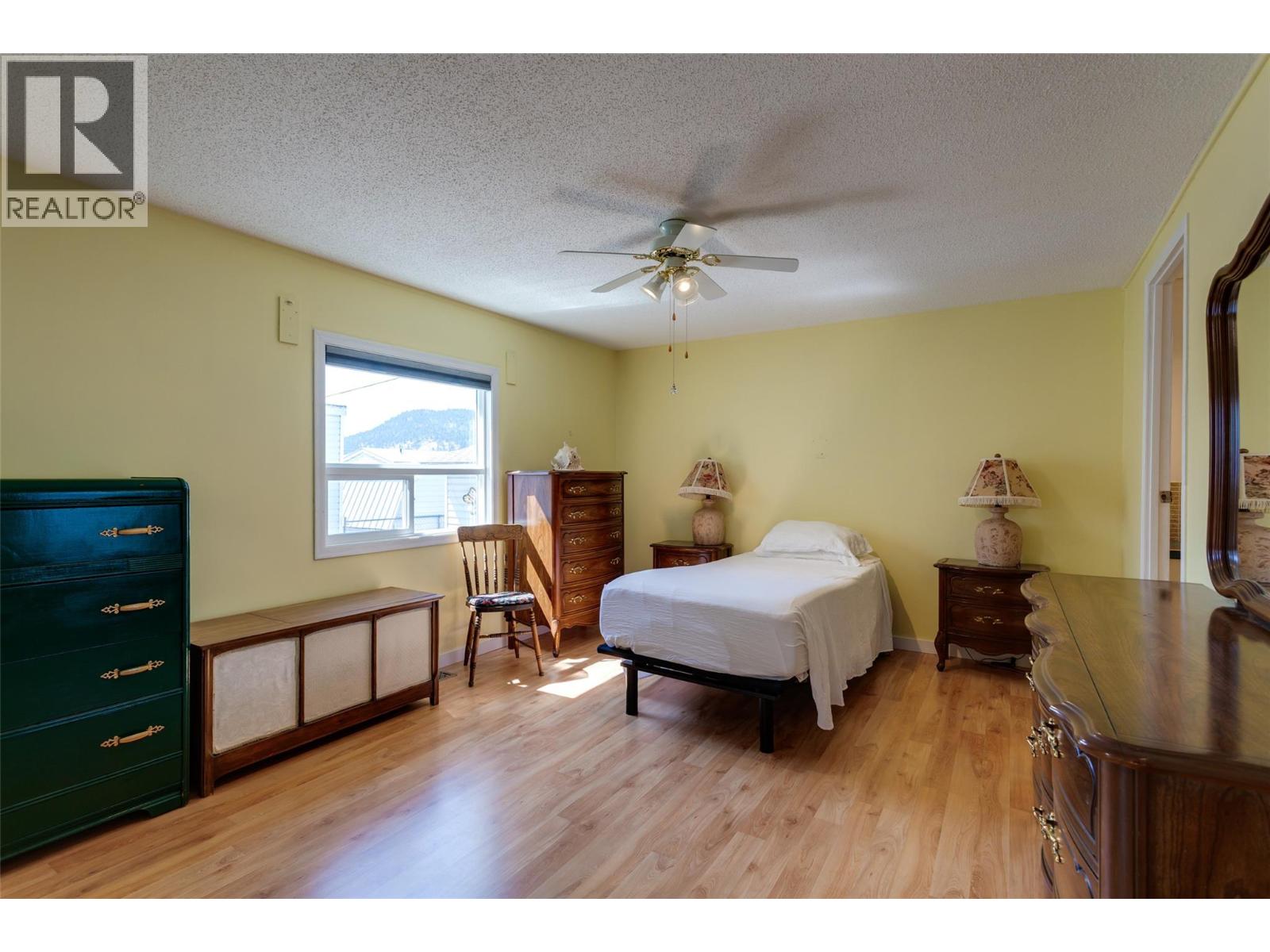 #191 720 COMMONWEALTH ROAD - 23