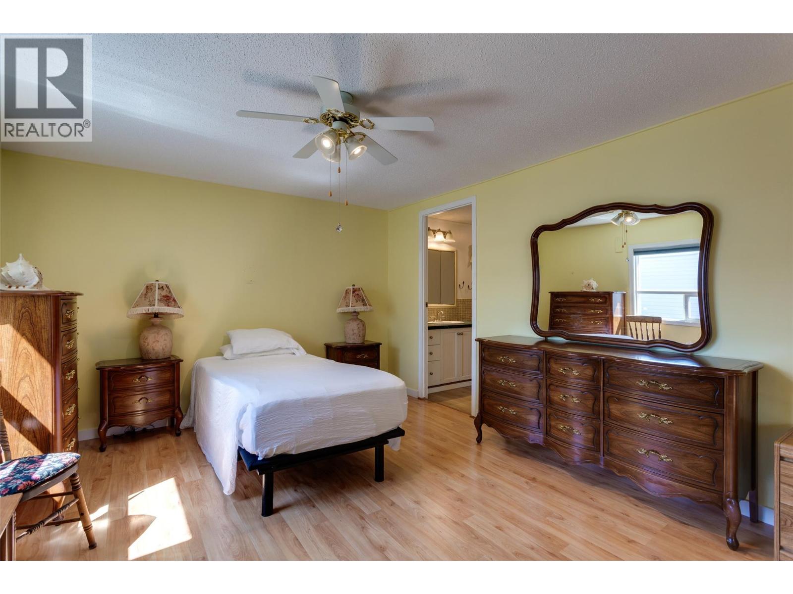 #191 720 COMMONWEALTH ROAD - 24