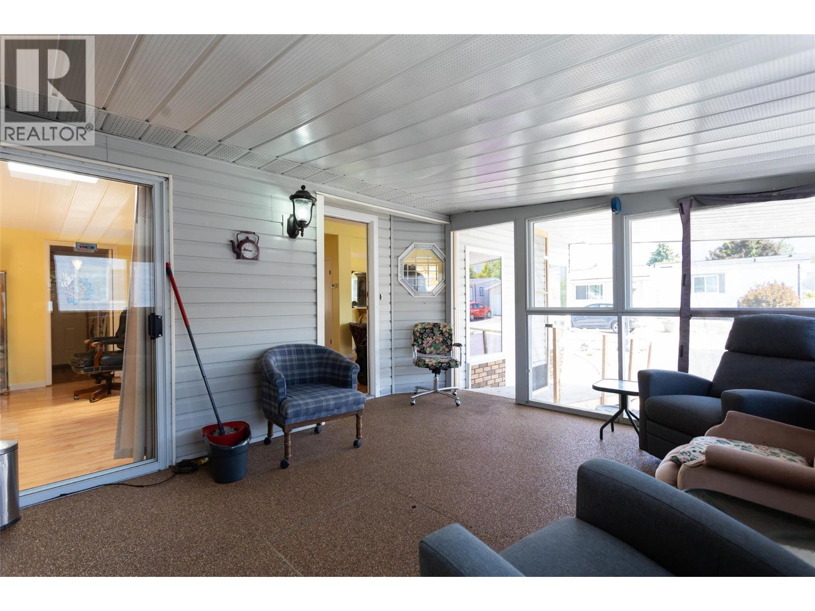 #191 720 COMMONWEALTH ROAD - 5