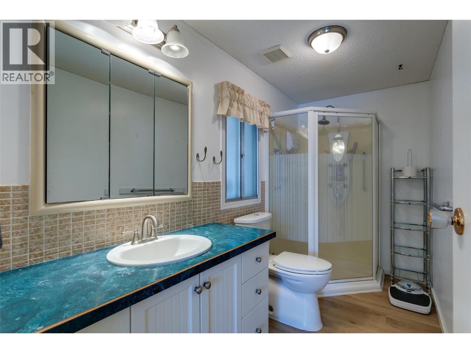 #191 720 COMMONWEALTH ROAD - 26