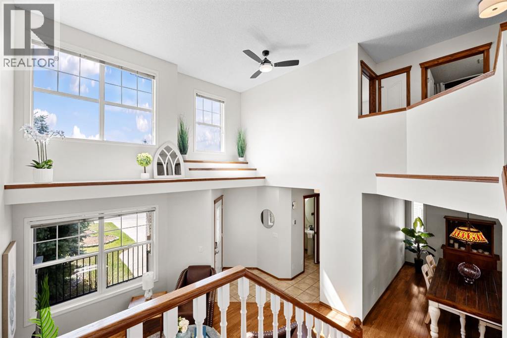 18 Gleneagles View, Cochrane