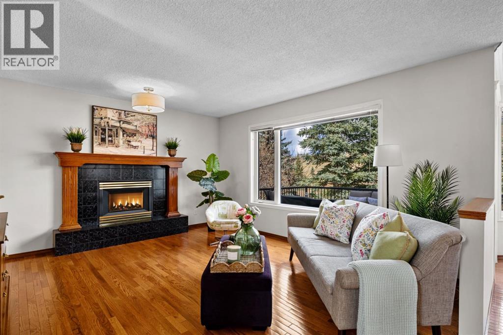 18 Gleneagles View, Cochrane