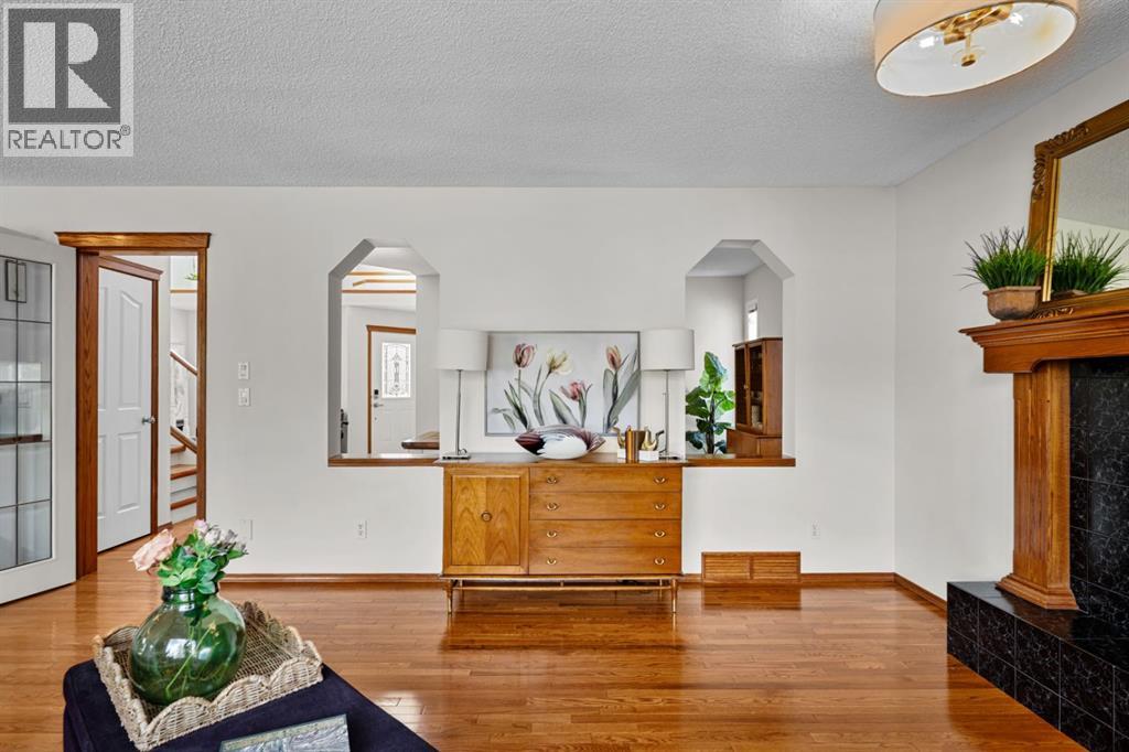 18 Gleneagles View, Cochrane