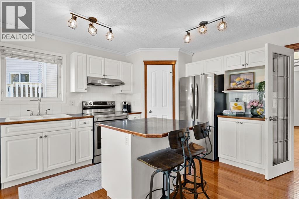 18 Gleneagles View, Cochrane