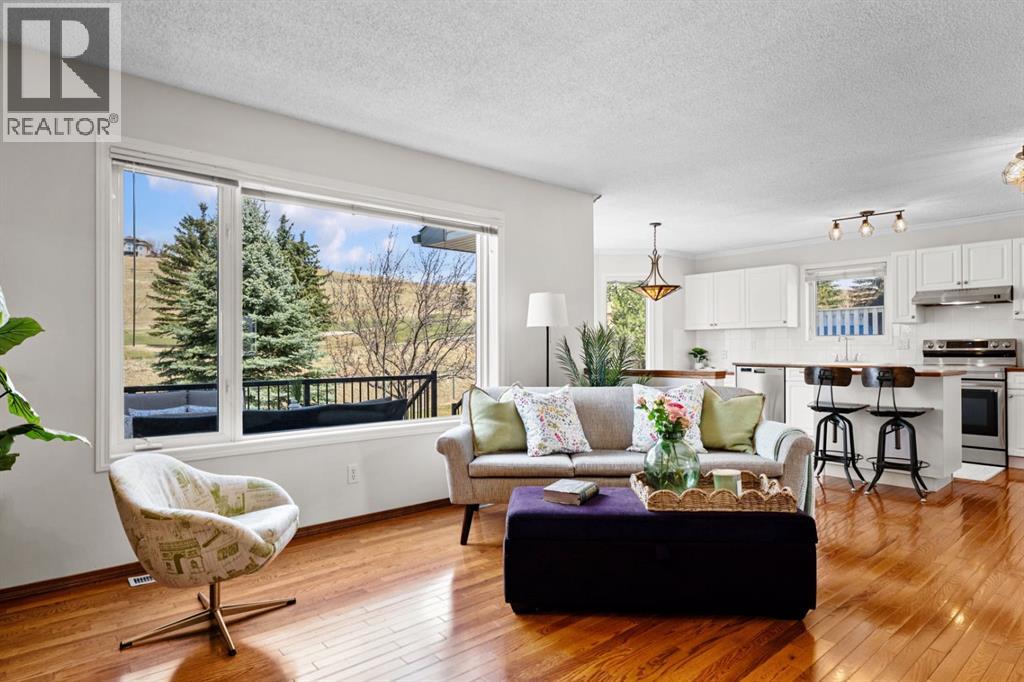 18 Gleneagles View, Cochrane