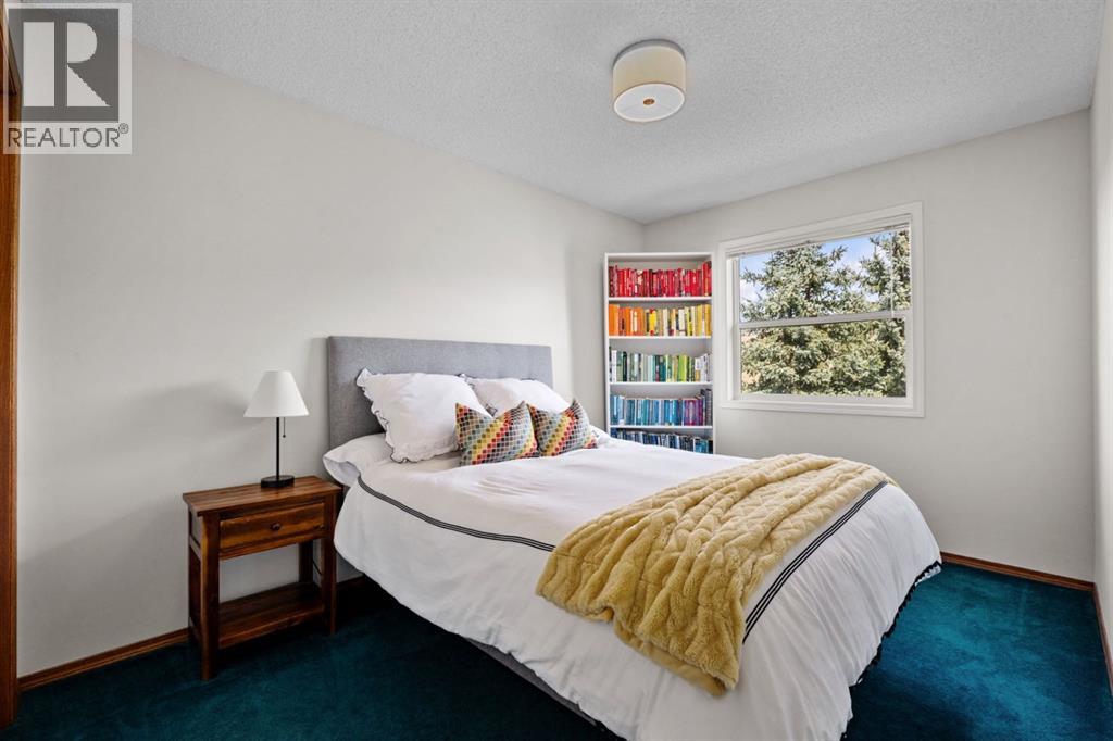 18 Gleneagles View, Cochrane