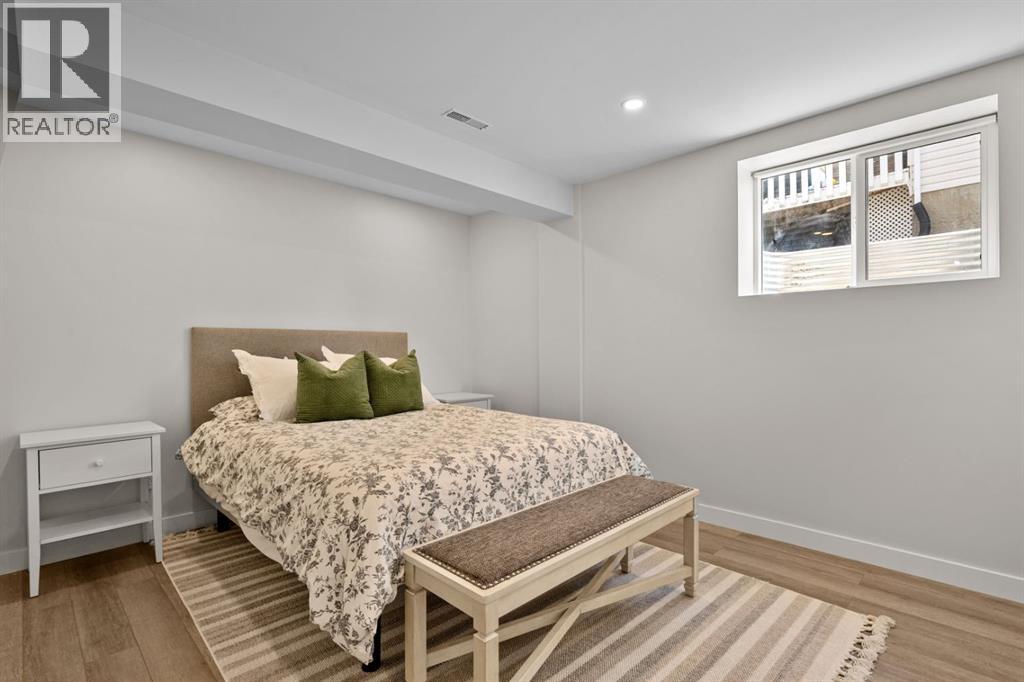 18 Gleneagles View, Cochrane