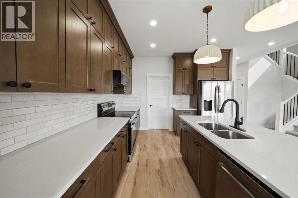 115 Crestview Boulevard, Sylvan Lake