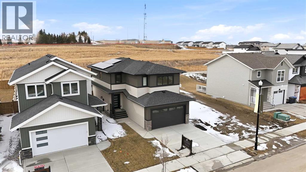 115 Crestview Boulevard, Sylvan Lake