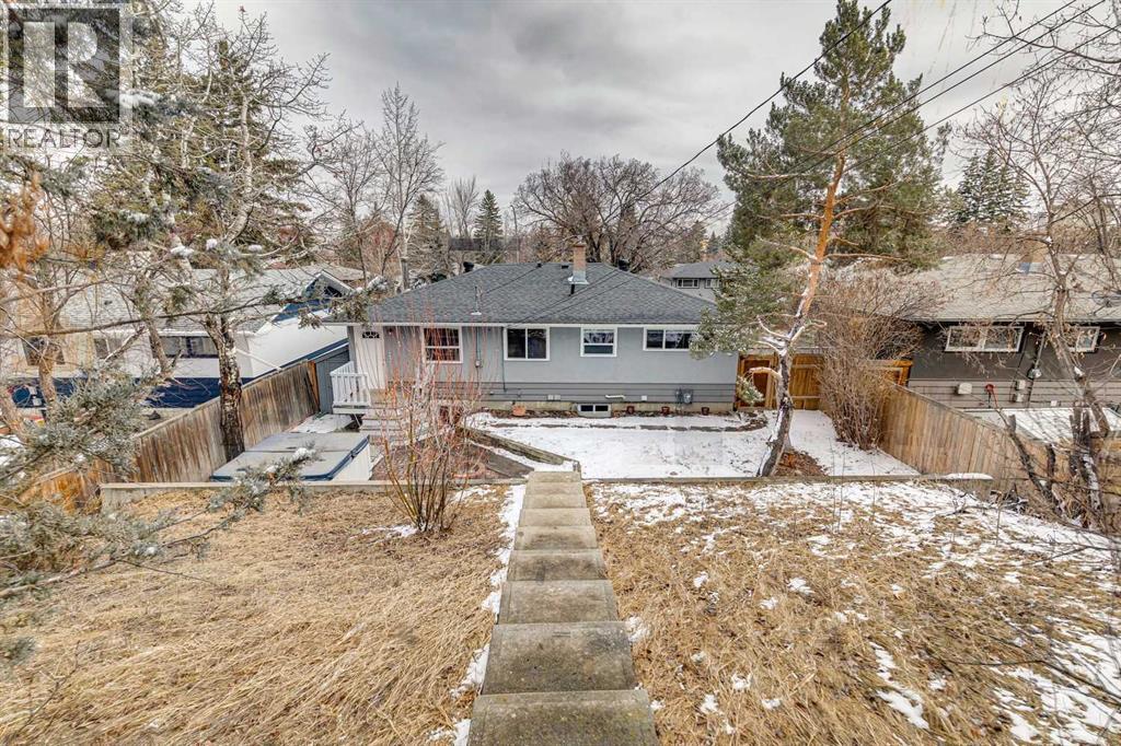 Single Family House Bungalow for Sale in  Henefer Road SW Haysboro Calgary 