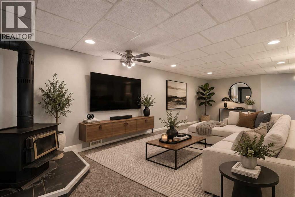 Single Family House Bungalow for Sale in  Henefer Road SW Haysboro Calgary 