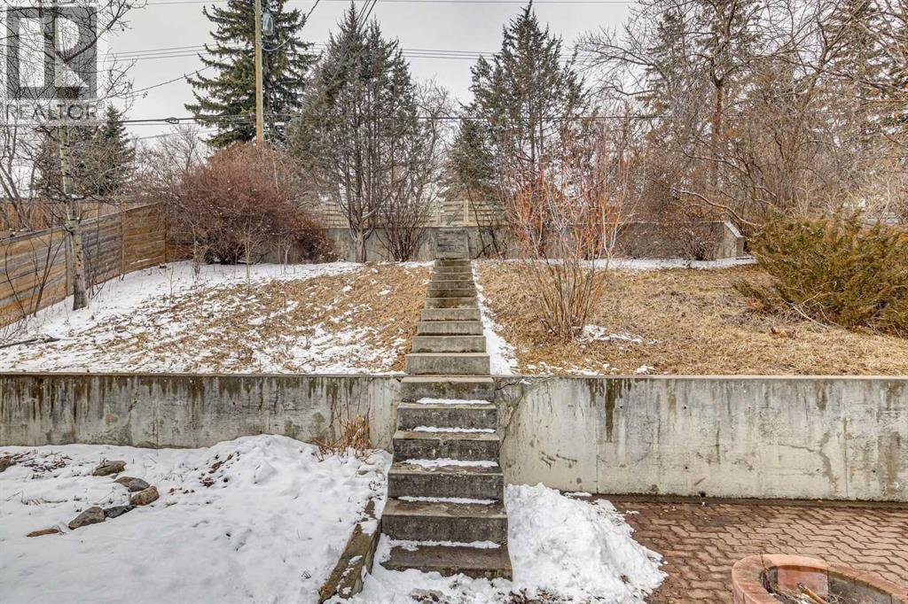 Single Family House Bungalow for Sale in  Henefer Road SW Haysboro Calgary 