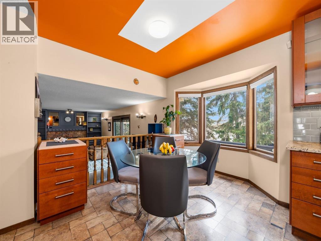 Single Family House for Sale in  Scenic Green NW Scenic Acres Calgary 