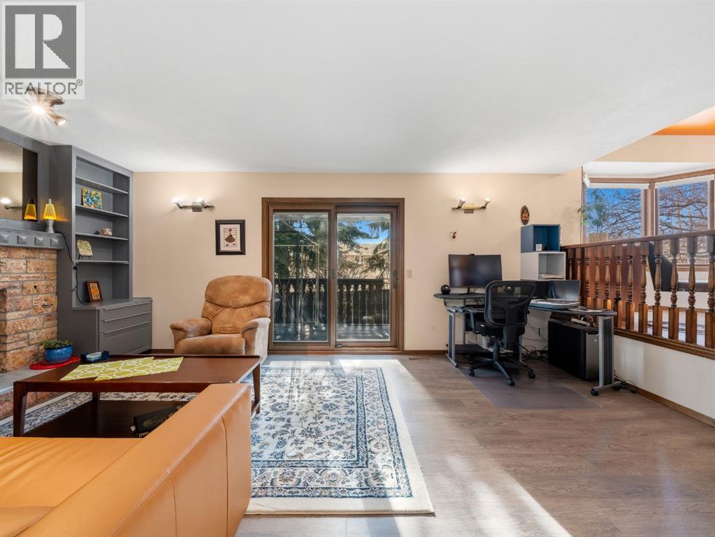 Single Family House for Sale in  Scenic Green NW Scenic Acres Calgary 