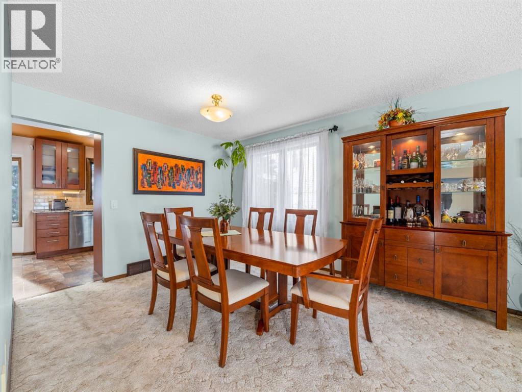 Single Family House for Sale in  Scenic Green NW Scenic Acres Calgary 