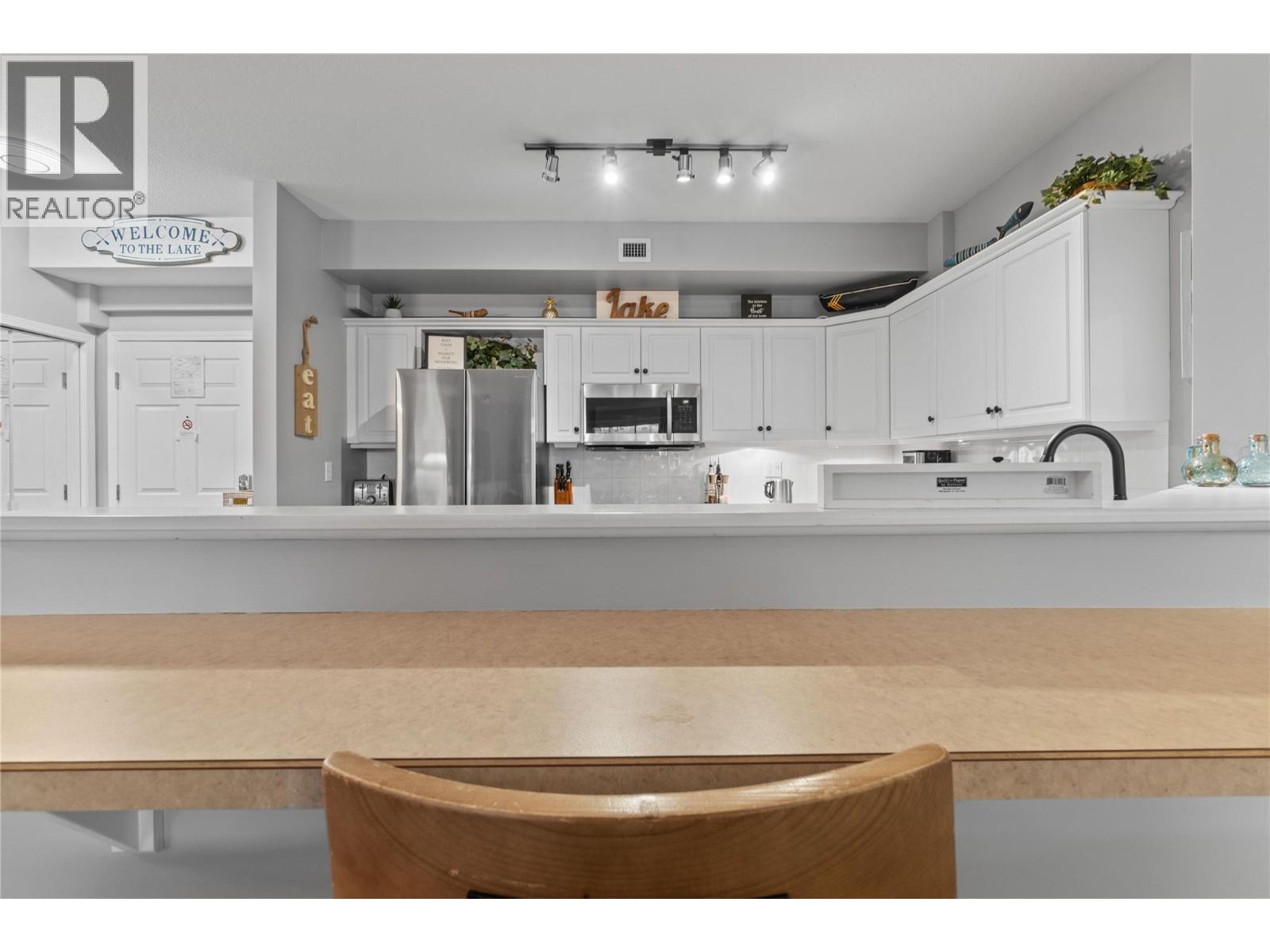 1088 Sunset Drive Unit# 331, Kelowna