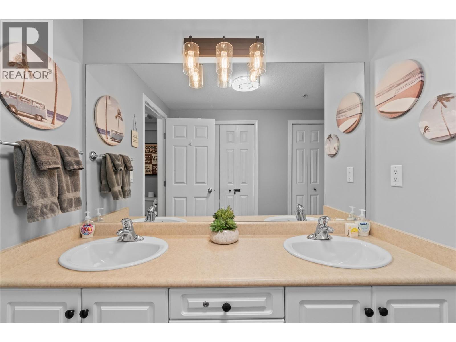 1088 Sunset Drive Unit# 331, Kelowna