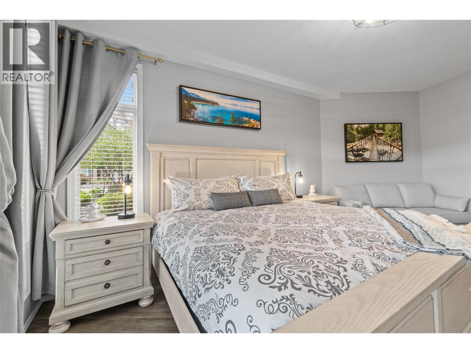 #331 1088 Sunset Drive - 21