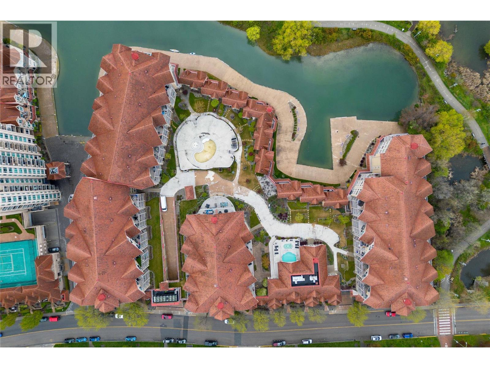 1088 Sunset Drive Unit# 331, Kelowna