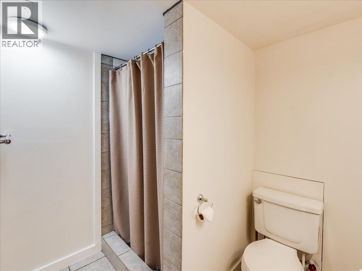 1115 7TH Avenue, Castlegar