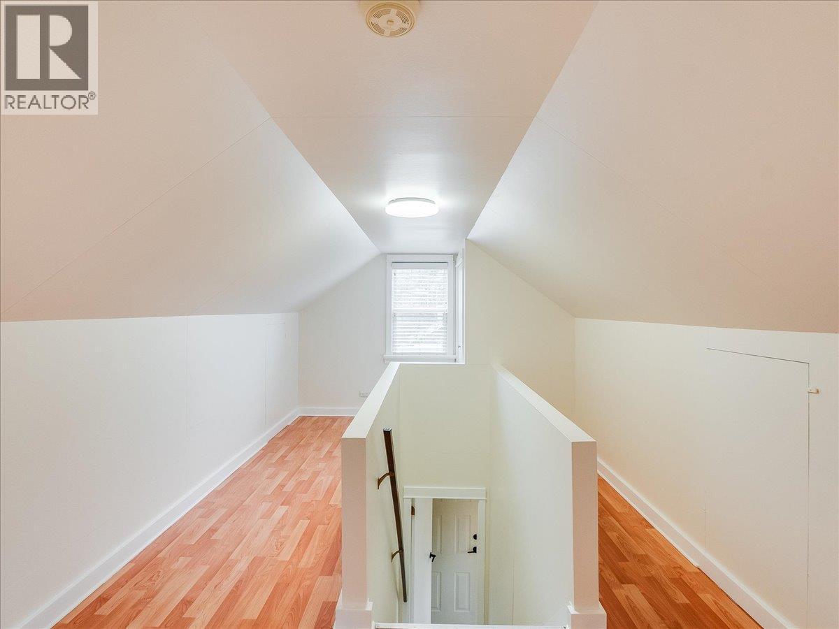 1115 7TH Avenue, Castlegar