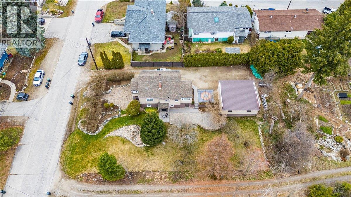 1115 7TH Avenue, Castlegar