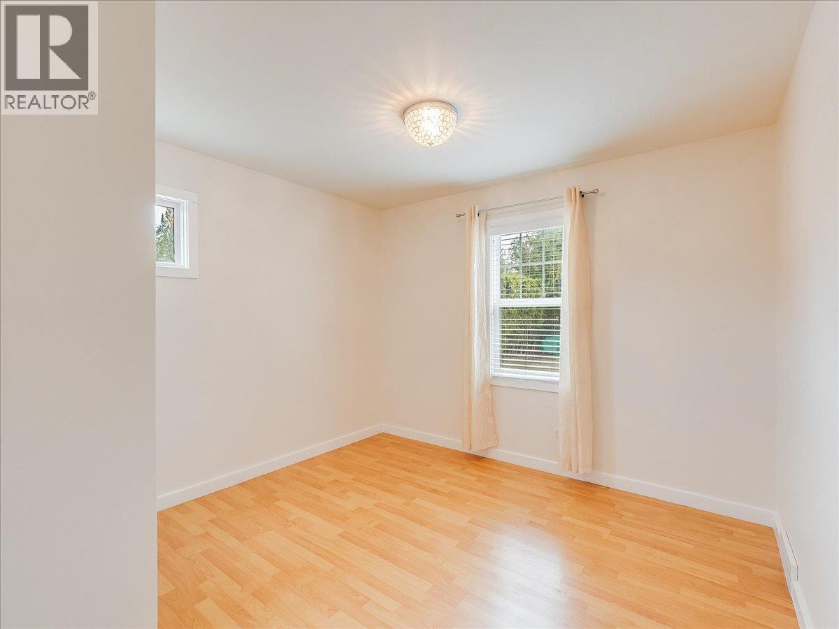 1115 7TH Avenue, Castlegar