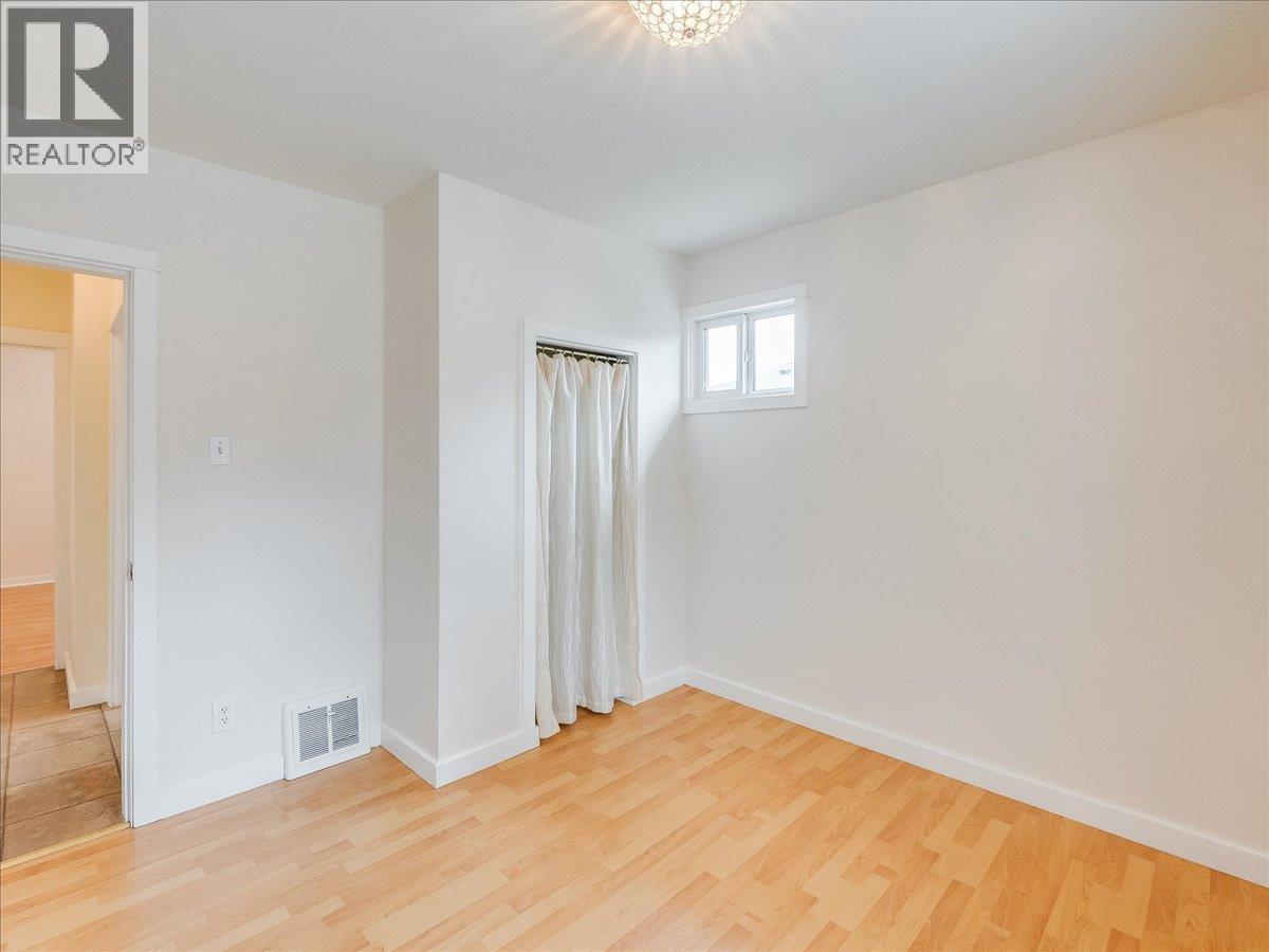 1115 7TH Avenue, Castlegar