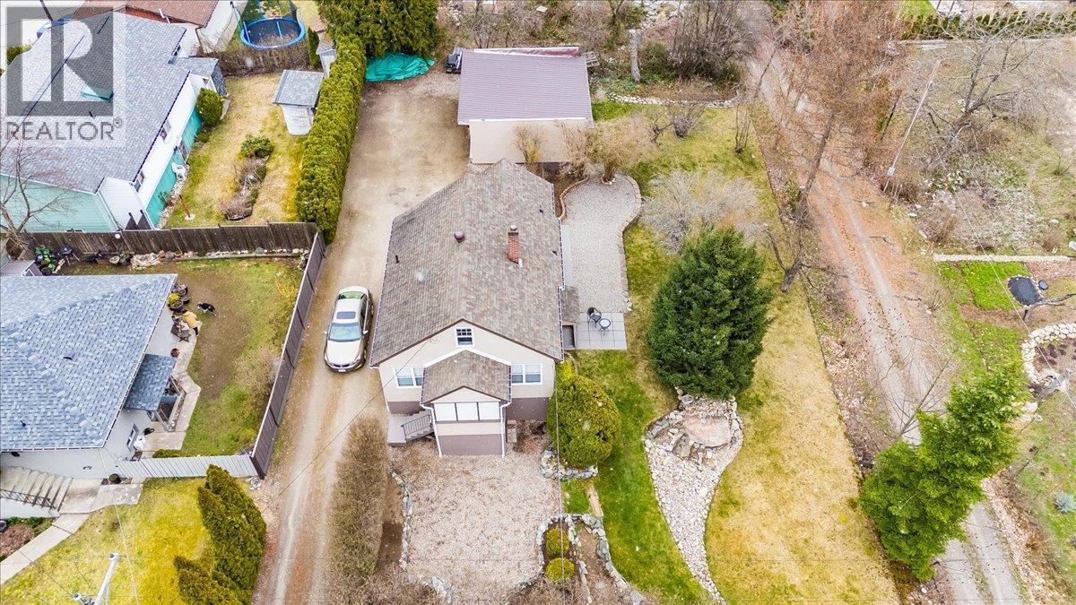 1115 7TH Avenue, Castlegar