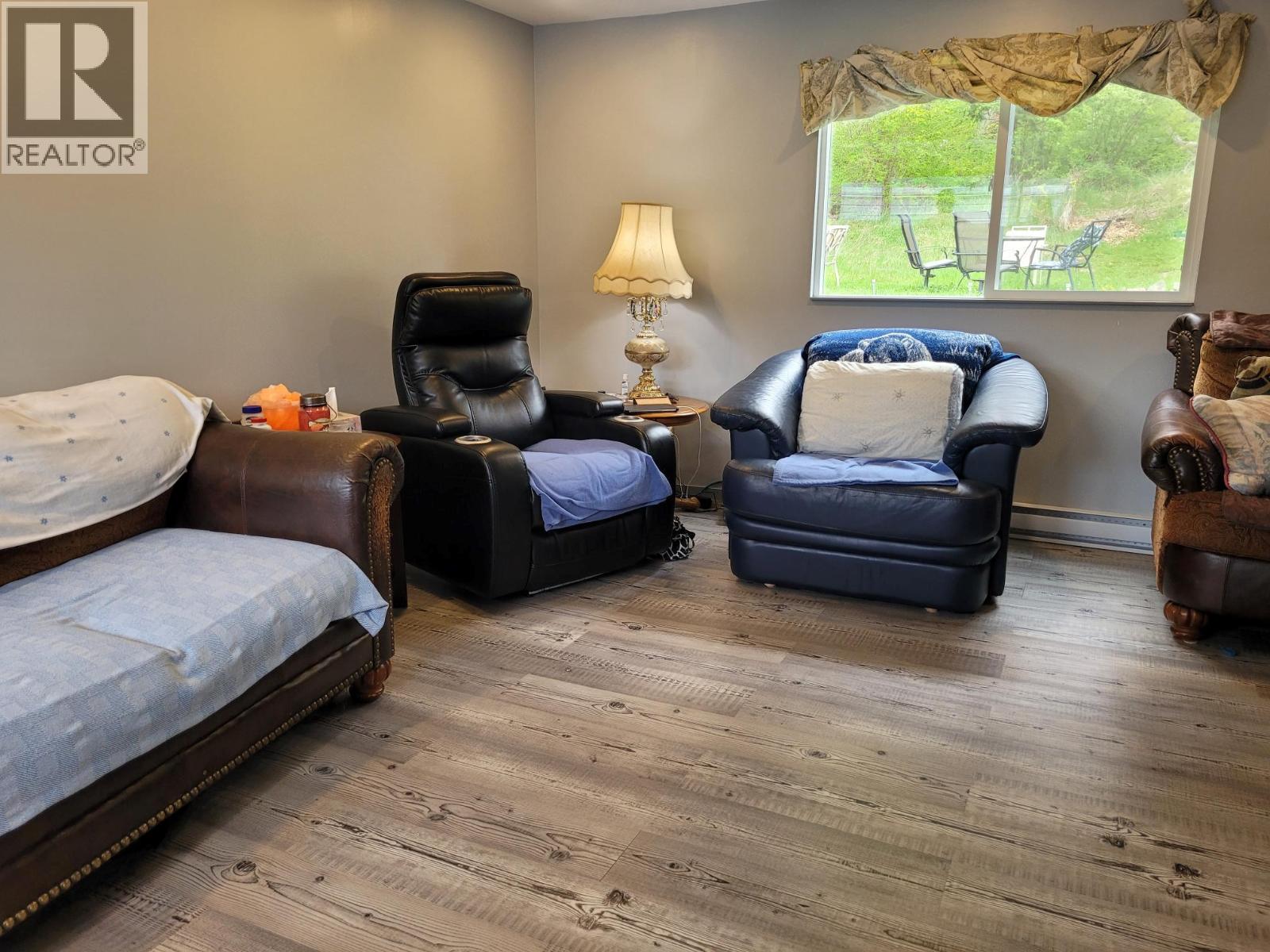 1214 OKANAGAN Avenue Unit# 26, Chase