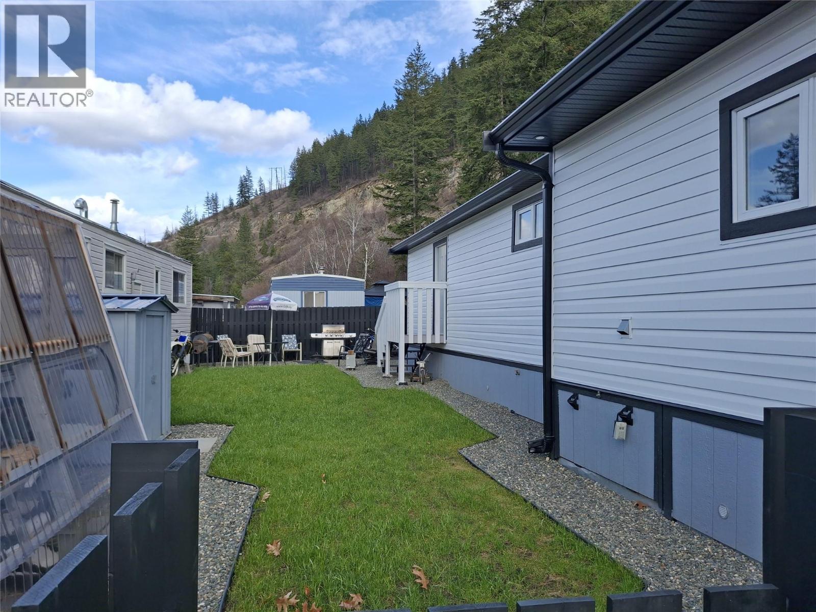 #26 1214 OKANAGAN Avenue - 14